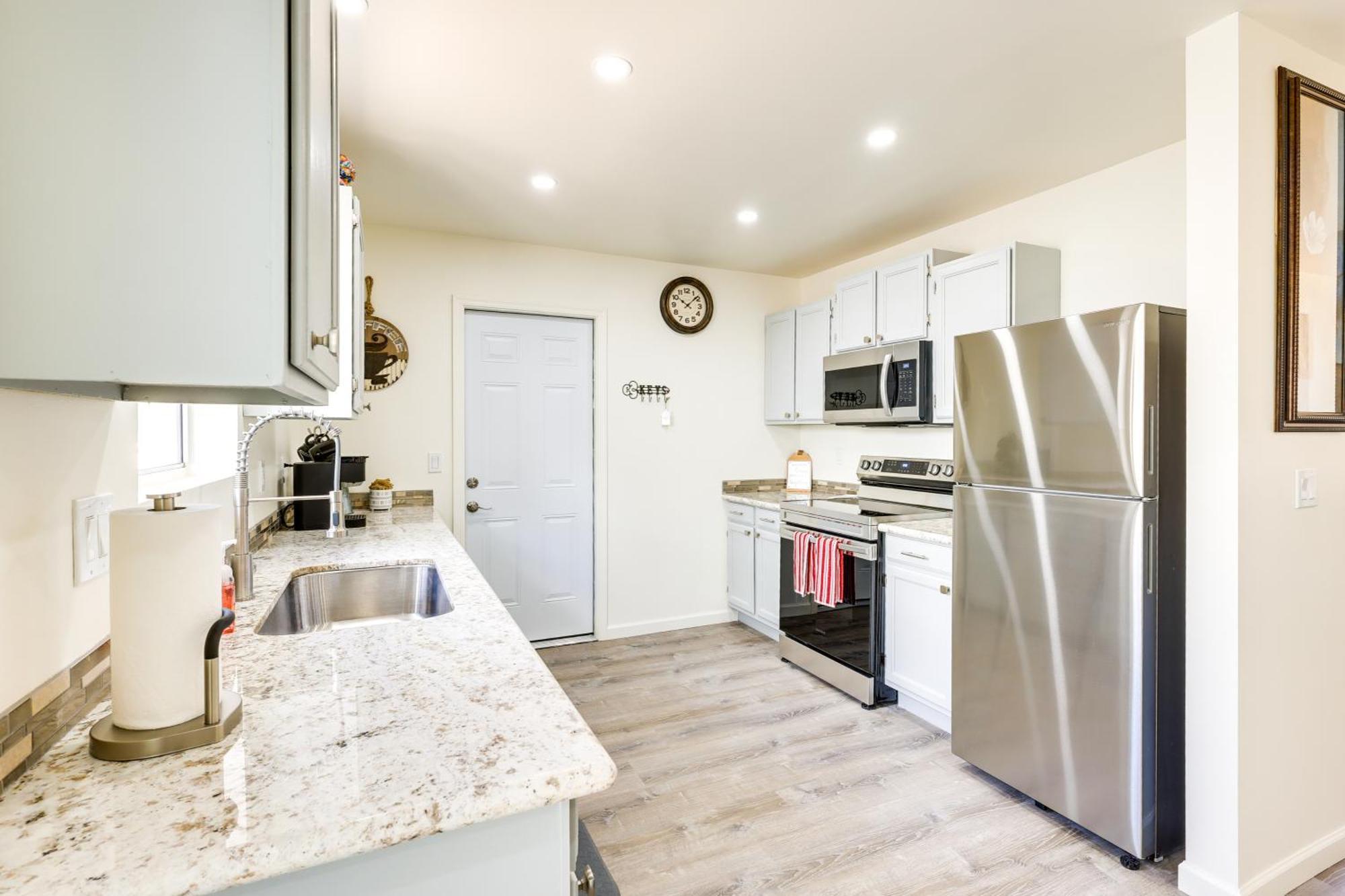 Kingman Vacation Rental With Yard And Fire Pit Luaran gambar